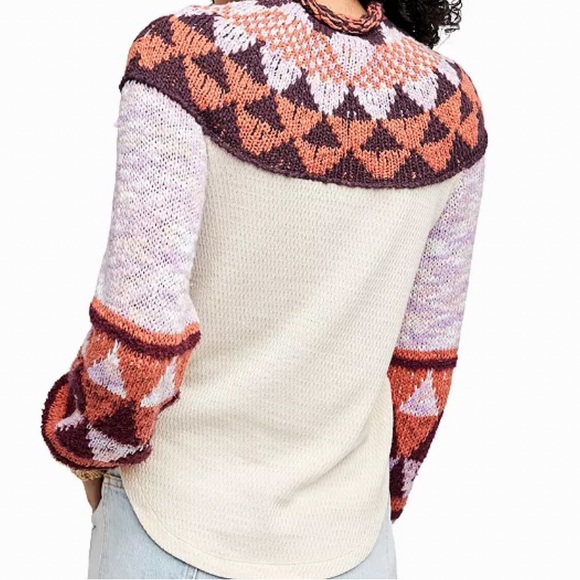 FREE PEOPLE CROCHET TURTLENECK SWEATER IN NAVY COMBO LONG PUFF SLEEVES - Picture 5 of 16